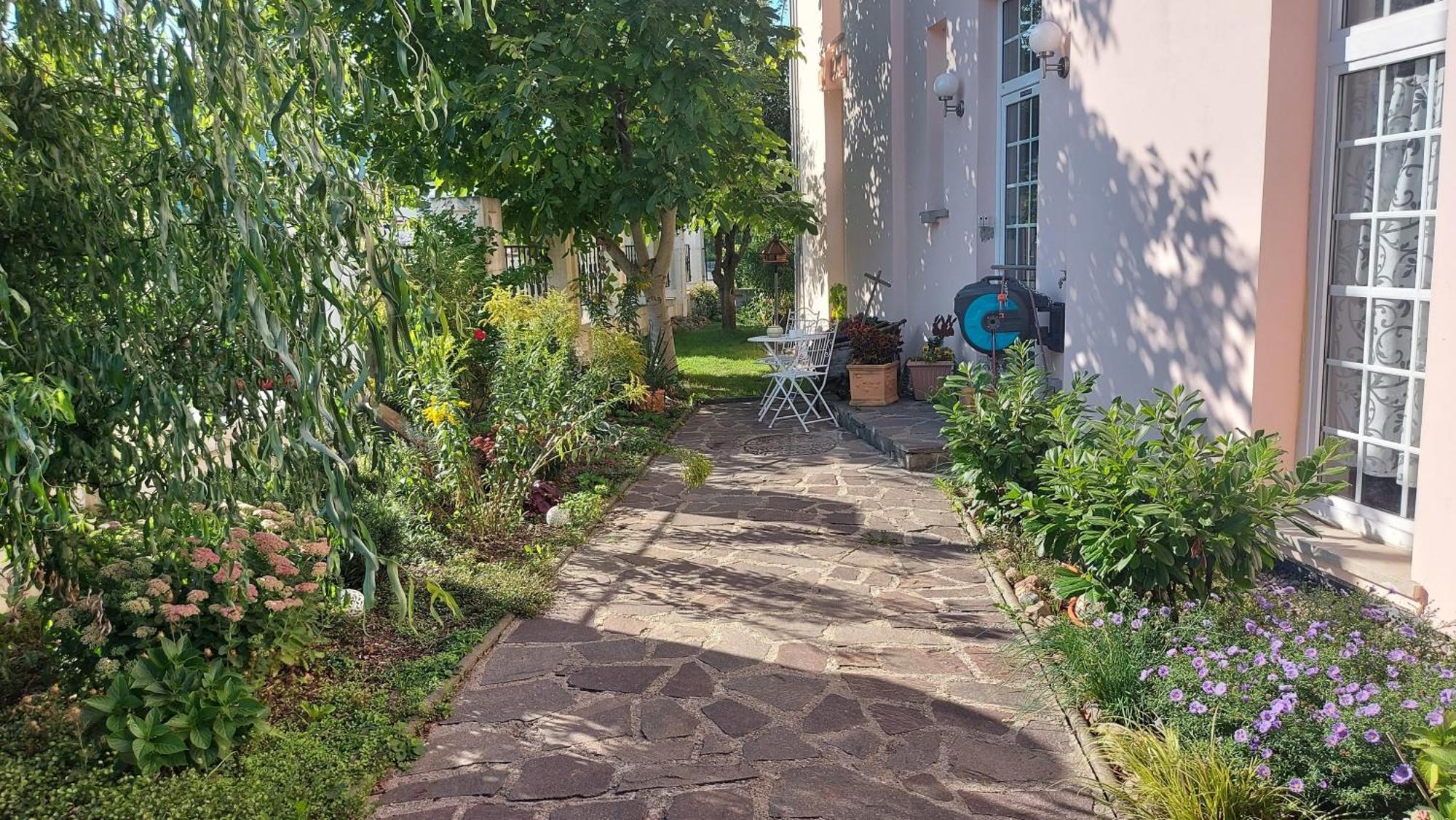 Leipzig Ferienwohnung In Ruhiger Lage Exterior photo